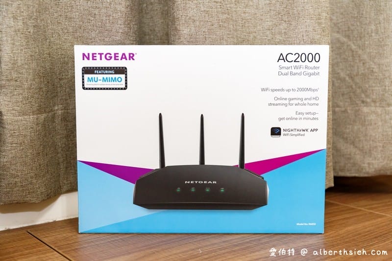 Netgear R6850 AC2000雙頻無線路由器（搭配MU-MIMO技術/2.4&5GHz雙頻/動態Qos讓家裡WiFI更加穩定以及可靠）