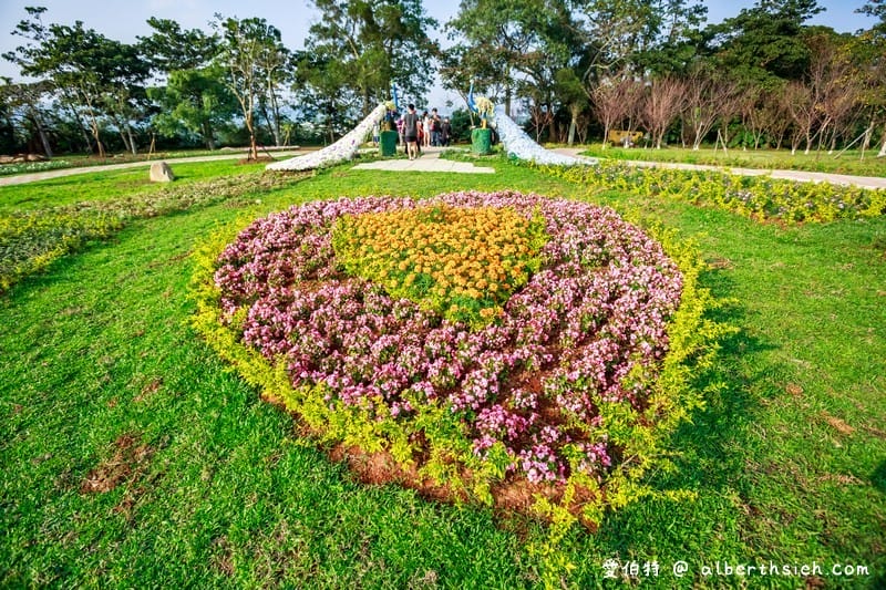 大溪花海農場．桃園親子景點（摩艾石像/賞花滑草/情侶約會/親子DIY）