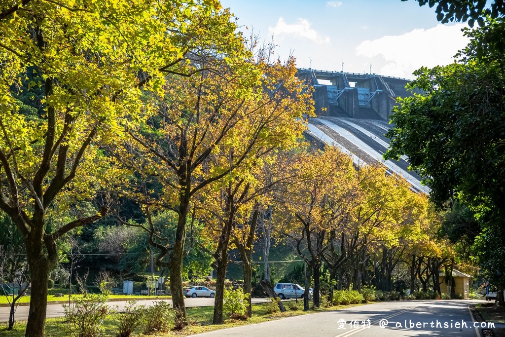 石門水庫一日遊推薦？（即時影像，入園停車收費，賞楓紅，梅花園，搭船遊湖懶人包） @愛伯特