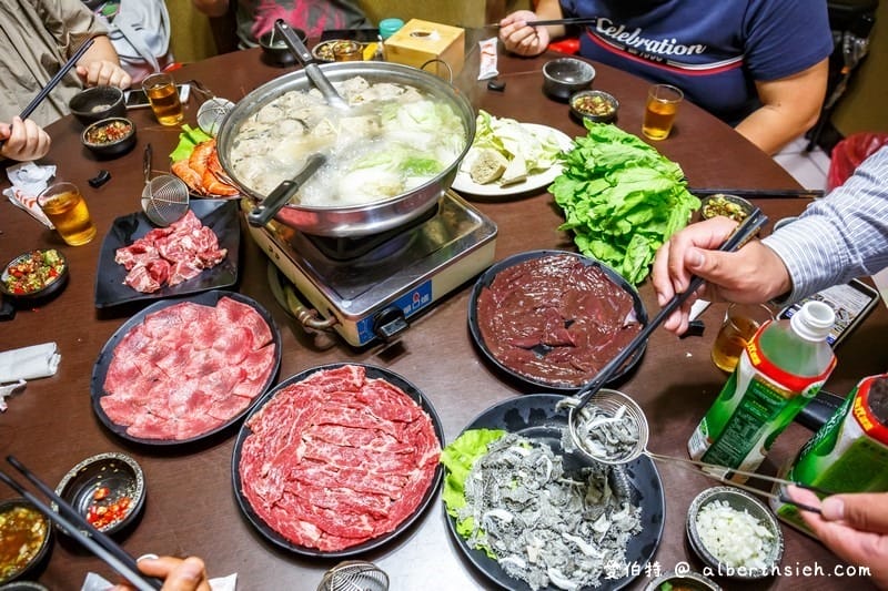 光復牛肉店．嘉義新港美食（老饕帶路的溫體牛肉火鍋，牛肉塊/牛舌/牛肝都好吃）