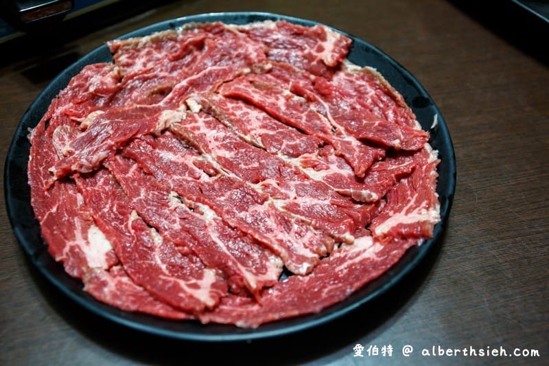 光復牛肉店．嘉義新港美食（老饕帶路的溫體牛肉火鍋，牛肉塊/牛舌/牛肝都好吃）