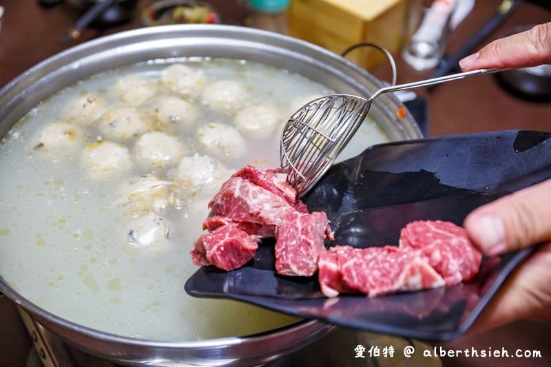 光復牛肉店．嘉義新港美食（老饕帶路的溫體牛肉火鍋，牛肉塊/牛舌/牛肝都好吃）