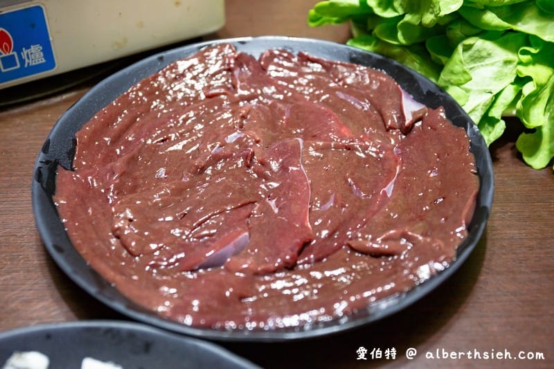 光復牛肉店．嘉義新港美食（老饕帶路的溫體牛肉火鍋，牛肉塊/牛舌/牛肝都好吃）
