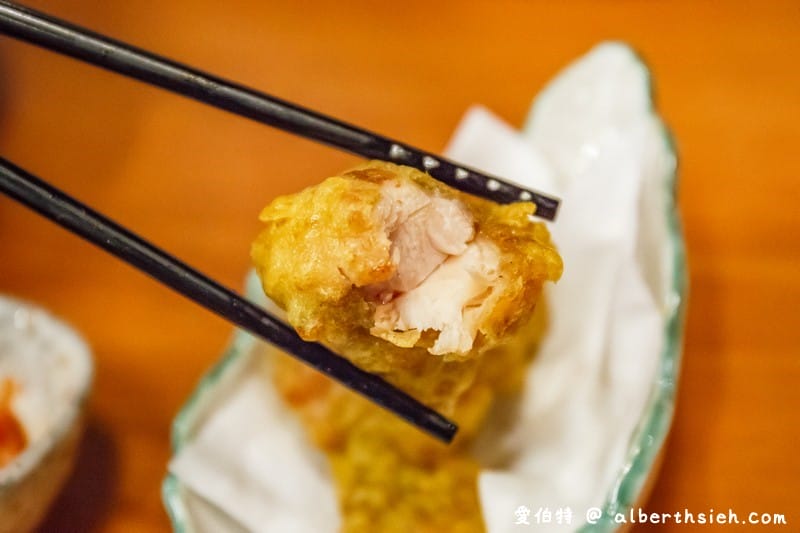 博多11川番町豚骨拉麵．銘傳龜山美食（湯頭香醇，味道不錯但價錢稍貴）