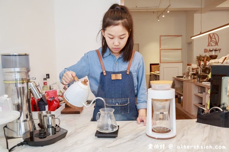 Daisy Cafe.桃園八德咖啡廳(美味法式甜點搭配精緻裝潢讓你有個質感下午茶) - 第3張圖 Daisy Cafe.桃園八德咖啡廳(美味法式甜點搭配精緻裝潢讓你有個質感下午茶)