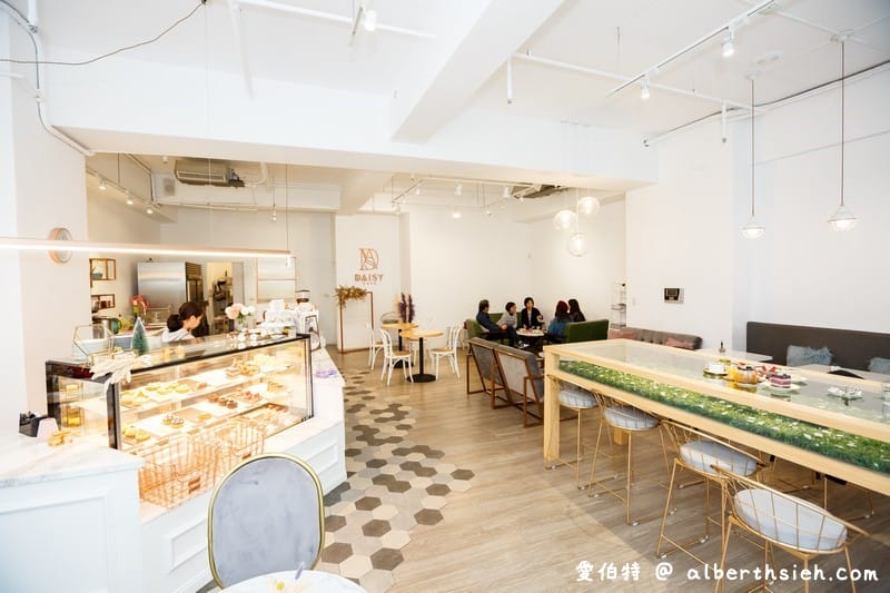 Daisy Cafe.桃園八德咖啡廳(美味法式甜點搭配精緻裝潢讓你有個質感下午茶) - 第7張圖 Daisy Cafe.桃園八德咖啡廳(美味法式甜點搭配精緻裝潢讓你有個質感下午茶)