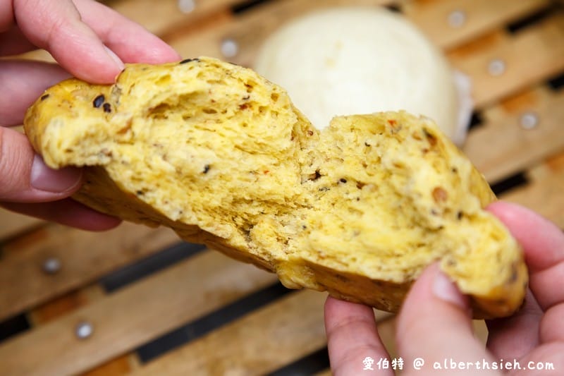趙包子．新莊聯邦市場美食（純手工健康便宜好吃的古早味饅頭包子）