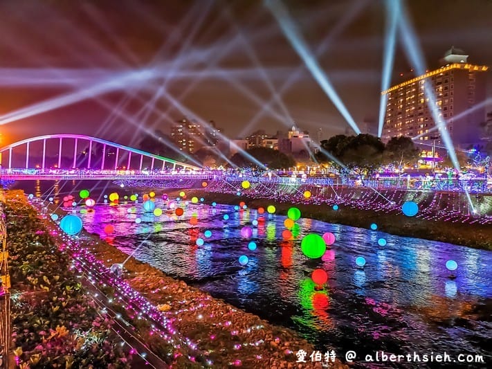 2019桃園燈會魔法童話城（阿拉丁神燈/胡桃鉗/綠野仙蹤/愛麗絲夢遊仙境造型花燈位於南崁溪沿線）