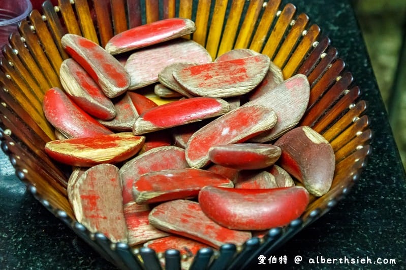 竹山紫南宮.南投財神廟(發財金借金還金步驟/七星級廁所/3D彩繪樓梯) - 第10張圖 竹山紫南宮.南投財神廟(發財金借金還金步驟/七星級廁所/3D彩繪樓梯)