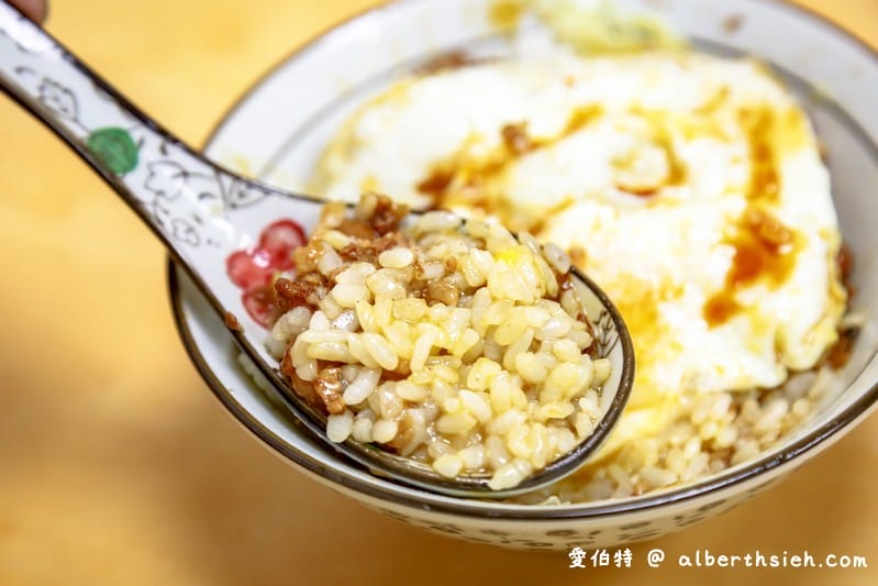 包三奶大湯圓．桃園楊梅美食（湯圓鹹香飽滿，湯頭清爽不油膩）