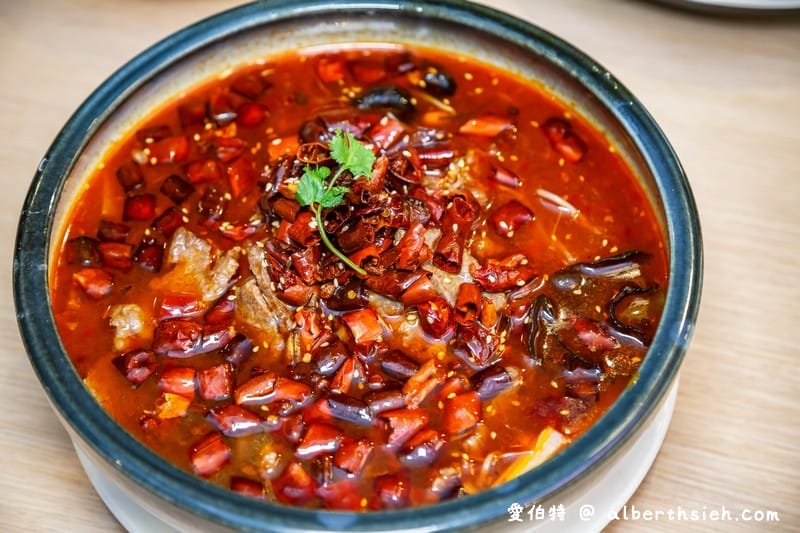 開飯川食堂．中友百貨美食（酥香麻辣的翻滾吧！肥腸，等你來品嚐！）