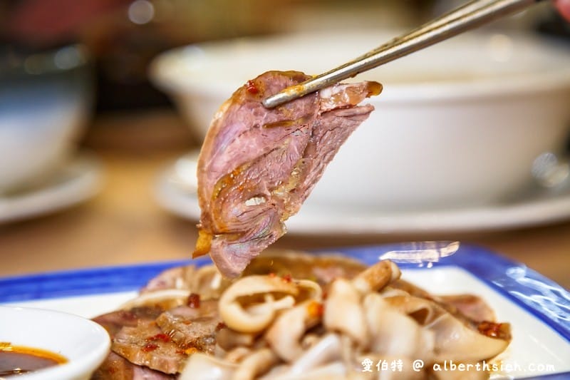 開飯川食堂．中友百貨美食（酥香麻辣的翻滾吧！肥腸，等你來品嚐！）