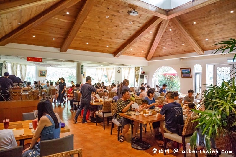 山景湖水岸．龍潭石門水庫美食（餐點不錯，庭園造景環境優美適合聚餐）