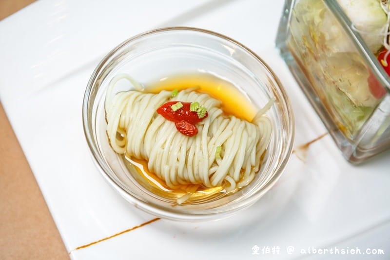 山景湖水岸．龍潭石門水庫美食（餐點不錯，庭園造景環境優美適合聚餐）