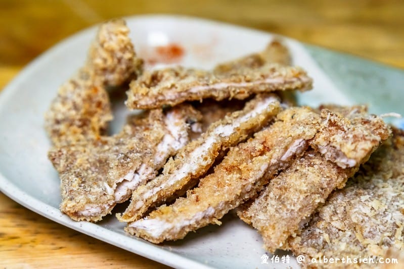 鐵皮屋臭豆腐｜桃園八德大湳美食，讓在地人思念的排隊美食