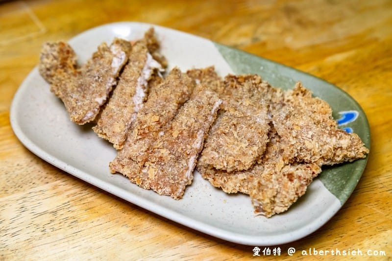 鐵皮屋臭豆腐｜桃園八德大湳美食，讓在地人思念的排隊美食