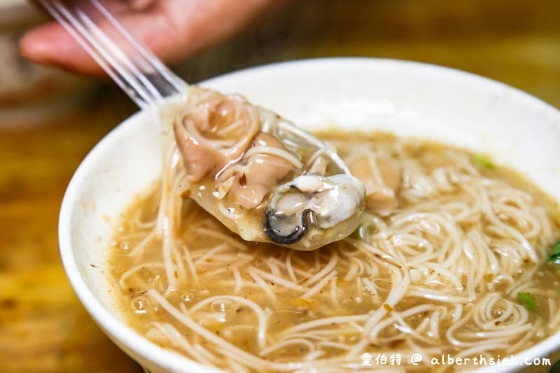 鐵皮屋臭豆腐｜桃園八德大湳美食，讓在地人思念的排隊美食