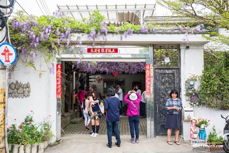 新埔紫藤居．新竹賞花景點（私人民宅大心免費讓大家欣賞紫色瀑布）