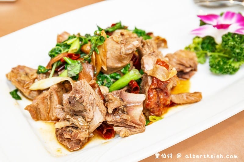 兆品初食軒烤鴨．礁溪兆品酒店（脆皮脂香鴨/廣式一品鴨/鴨湯必加紅露酒超讚/米其林三星頤宮姊妹店）