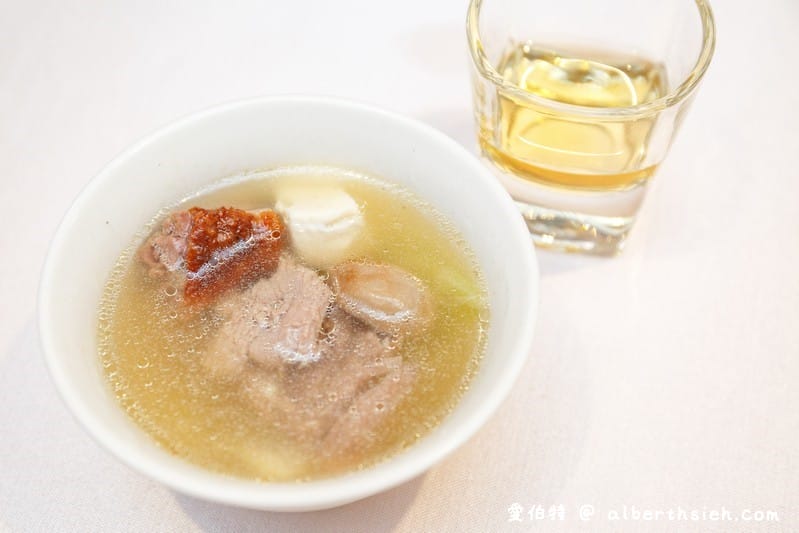 兆品初食軒烤鴨．礁溪兆品酒店（脆皮脂香鴨/廣式一品鴨/鴨湯必加紅露酒超讚/米其林三星頤宮姊妹店）