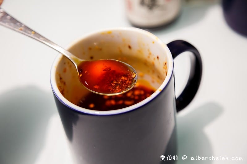 小雲滇｜中壢龍岡忠貞美食，雲南紹子米干跟過橋米線都好吃