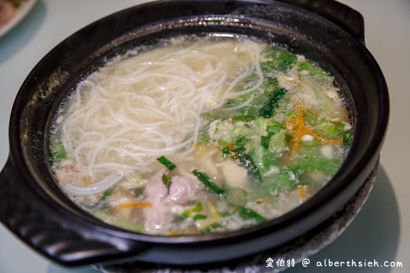 小雲滇｜中壢龍岡忠貞美食，雲南紹子米干跟過橋米線都好吃