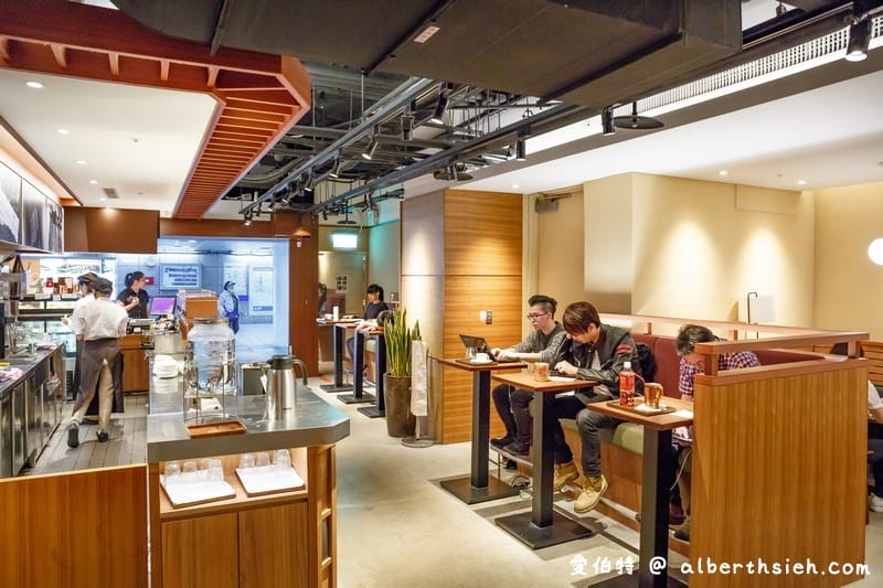 上島咖啡店UCC誠品站前店．台北車站美食（寬敞舒適放鬆好聊的咖啡廳）