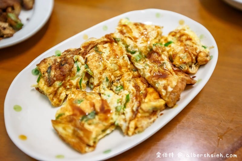 阿文魚粥/三味果汁（嘉義巷弄早午餐30年老店現點現煎的煎魚料理現榨飲料超滿足）