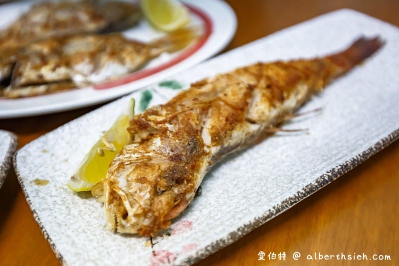 阿文魚粥/三味果汁（嘉義巷弄早午餐30年老店現點現煎的煎魚料理現榨飲料超滿足）