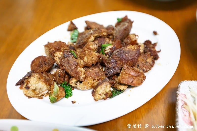 阿文魚粥/三味果汁（嘉義巷弄早午餐30年老店現點現煎的煎魚料理現榨飲料超滿足）