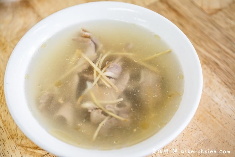 微笑火雞肉飯（香氣十足重口味的嘉義民雄雞肉片飯）