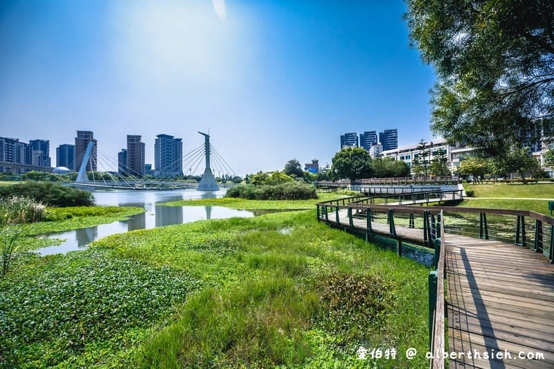 中壢青塘園生態公園（斜張橋送子鳥環湖步道大草皮適合親子野餐，桃園捷運景點）