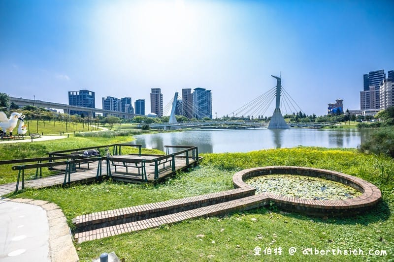 中壢青塘園生態公園（斜張橋送子鳥環湖步道大草皮適合親子野餐，桃園捷運景點）
