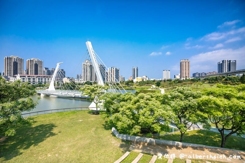 中壢青塘園生態公園（斜張橋送子鳥環湖步道大草皮適合親子野餐，桃園捷運景點）