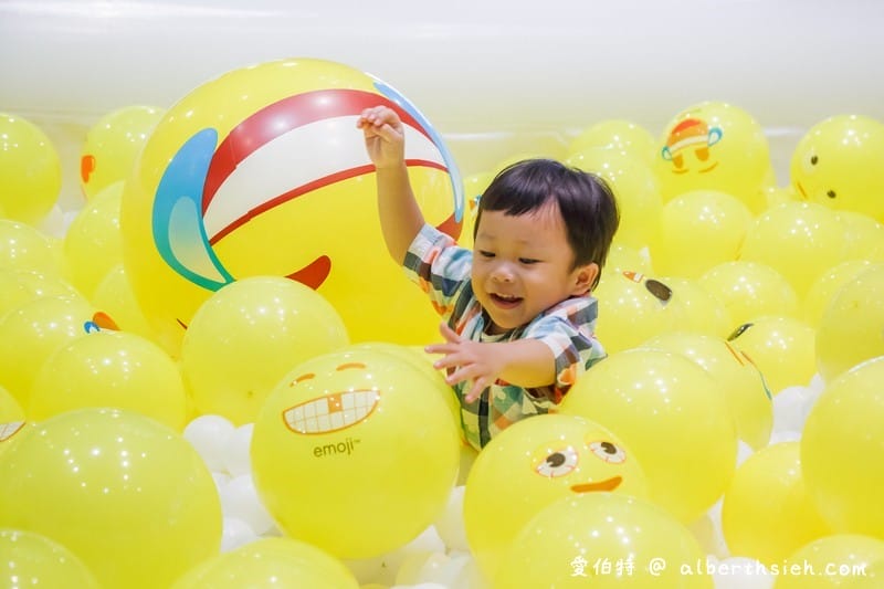 emoji夏日遊樂園（台茂免費親子樂園6/14~7/14，20歲生日慶還有滿千送百活動）