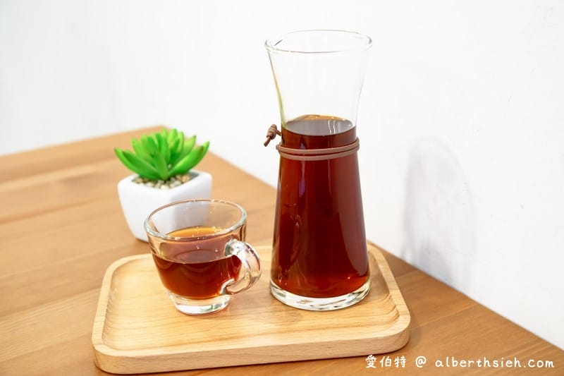 恰歐coffee ciao．中壢內壢咖啡廳（超萌貓咪生乳酪蛋糕，大人味宇治抹茶捲都好好吃）