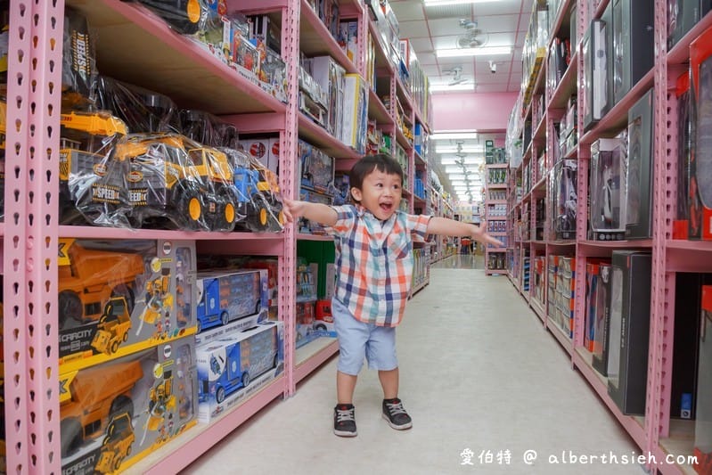 桃園亞細亞Toys批發家族（正版玩具下殺1.5折起超便宜小孩大人買到失心瘋）