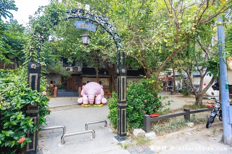 北門車站、沉睡森林（日式古蹟搭配Q版動物造型，嘉義親子必遊景點）