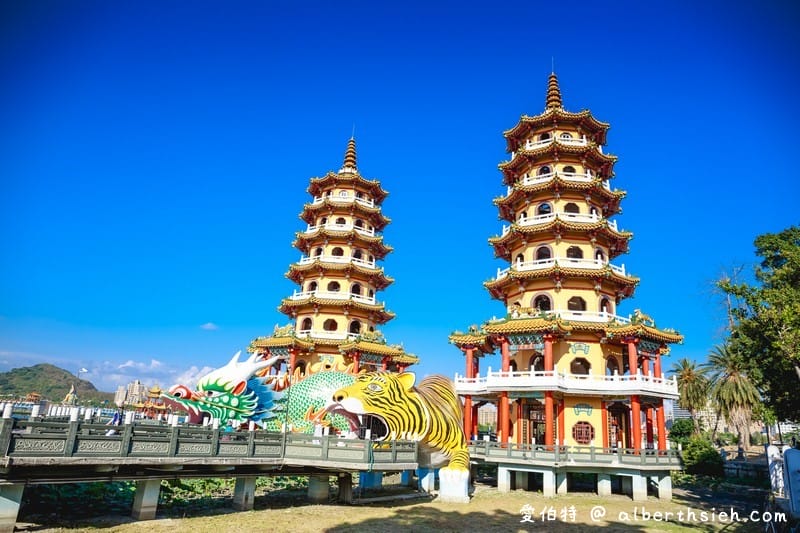 高雄蓮池潭風景區（壯觀的龍虎塔充滿東方神秘色彩，連CNN都讚嘆）