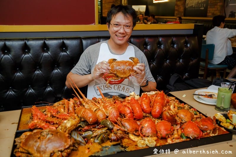 中壢紅唇蟹 KISS CRAB 美式手抓海鮮（超浮誇整大桌的龍蝦螃蟹，讓你吃到一個不要不要的）