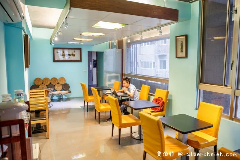 林口野夫咖啡館（單品咖啡任君選擇不怕你試喝）