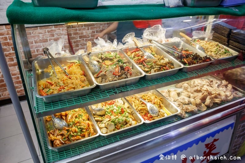 蘆竹南崁許記好吃鵝肉（騎樓攤位變成店面的深夜美食小吃）