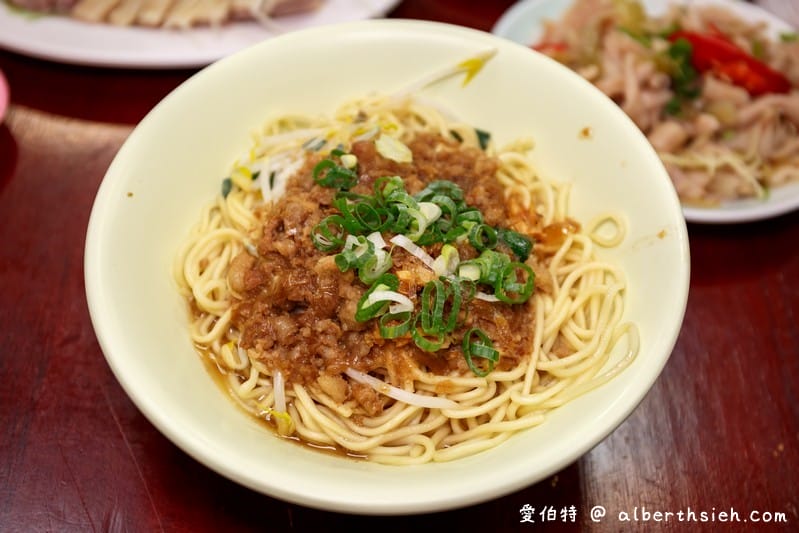 蘆竹南崁許記好吃鵝肉（騎樓攤位變成店面的深夜美食小吃）