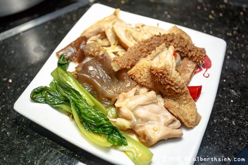 中壢美食小蒙牛頂級麻辣鴛鴦鍋（火鍋吃到飽最低只要599元，還有頂級和牛/霸王蝦/西班牙松板豬可選擇）