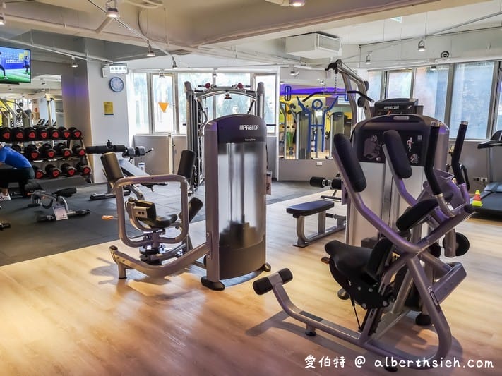 BEING fit（小七旗下運動健身複合店，免綁約免年費只要icash就可以運動）