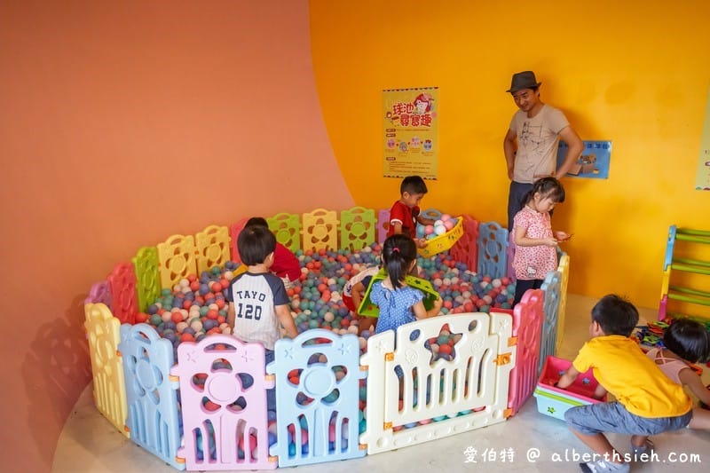 卡司蒂菈樂園(金格觀光工廠)（桃園親子景點，侏儸紀恐龍餅乾DIY，門票可以全額折抵）
