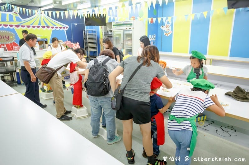 卡司蒂菈樂園(金格觀光工廠)（桃園親子景點，侏儸紀恐龍餅乾DIY，門票可以全額折抵）
