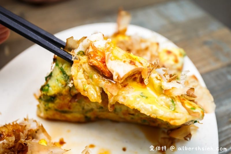 京佬杯老蛋餅（中壢內壢美食，傳承台中30年的好滋味，超多配料任你選擇）