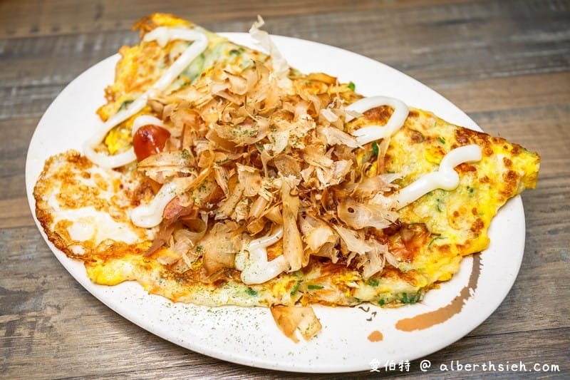 京佬杯老蛋餅（中壢內壢美食，傳承台中30年的好滋味，超多配料任你選擇）