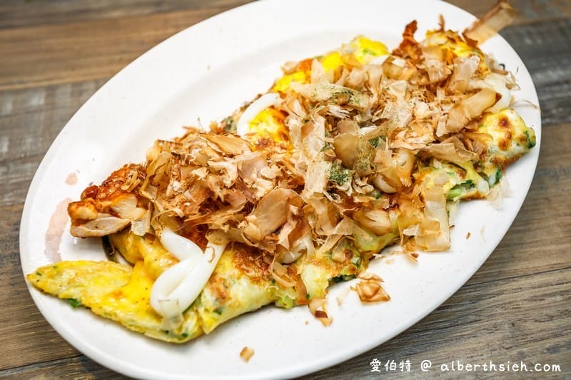 京佬杯老蛋餅（中壢內壢美食，傳承台中30年的好滋味，超多配料任你選擇）